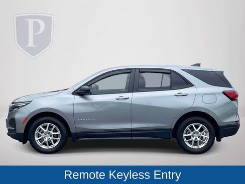 Used 2024 Chevrolet Equinox LS w/ LS Convenience Package AWD/4WD image 5