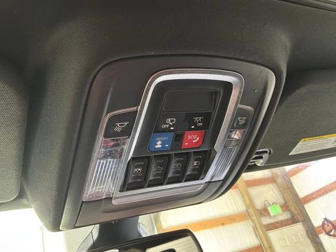Used 2020 RAM 1500 Sport w/ Leather & Sound Group AWD/4WD image 31