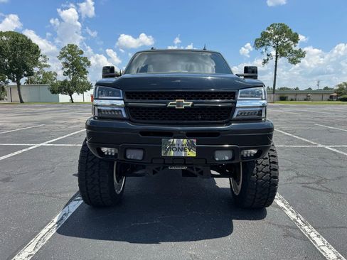 Used 2004 Chevrolet Silverado 1500 4x4 Crew Cab w/ Z71 Convenience Package 2 image 6