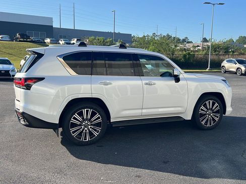 New 2026 Lexus LX 700h Luxury AWD/4WD image 7