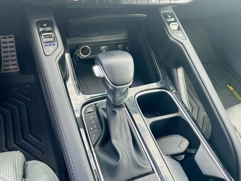 Used 2023 Kia Telluride SX Prestige X-Pro AWD/4WD image 17