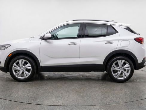 Used 2025 Buick Encore GX Preferred AWD/4WD image 5