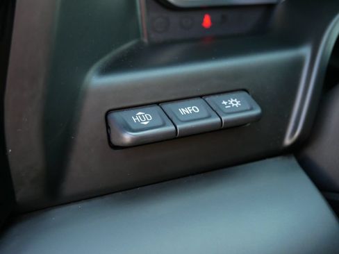 Certified 2022 GMC Sierra 1500 AT4 w/ AT4 Premium Package AWD/4WD image 19