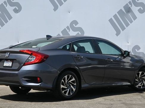Used 2017 Honda Civic EX image 5