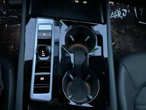 New 2025 Volkswagen Atlas Cross Sport SEL image 21