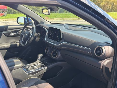Used 2023 Chevrolet Blazer Premier w/ Enhanced Convenience Package AWD/4WD image 29