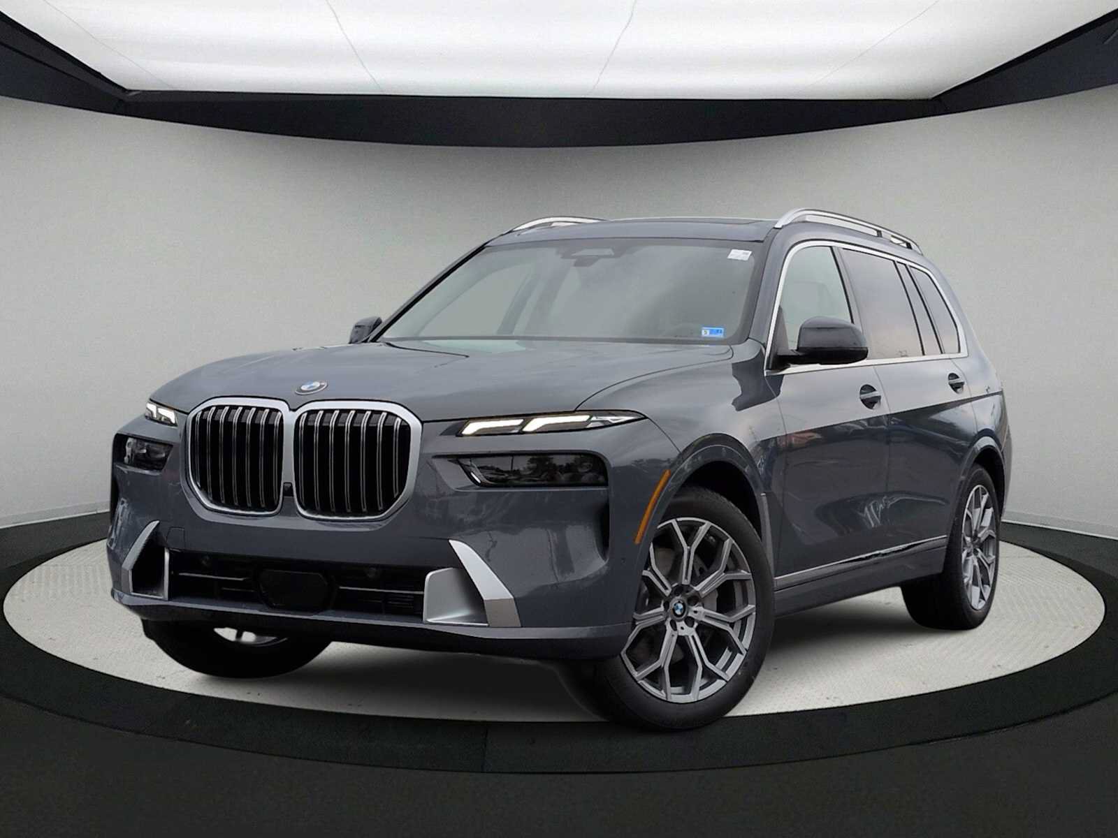 Used 2027 BMW X7 xDrive40i AWD/4WD image 1