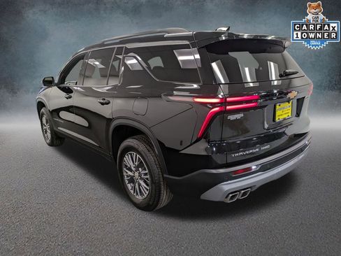 Used 2025 Chevrolet Traverse LT w/ Driver Confidence Package AWD/4WD image 6