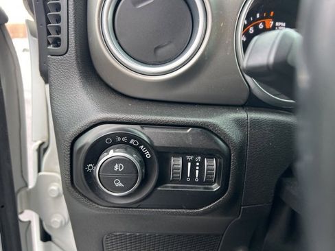 Used 2020 Jeep Gladiator Overland image 20