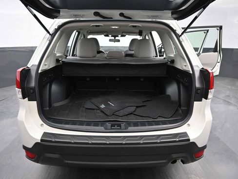 Used 2024 Subaru Forester AWD/4WD image 13