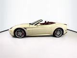 Certified 2017 Ferrari California T image 4
