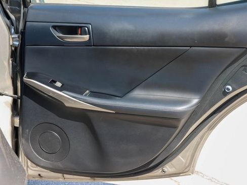 Used 2018 Lexus IS 300 AWD w/ Comfort Package image 18