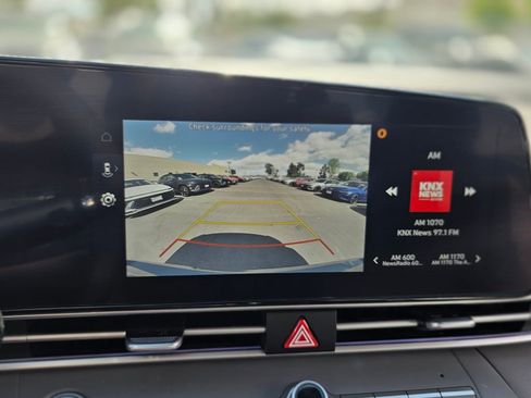 Certified 2024 Hyundai Elantra SEL image 27