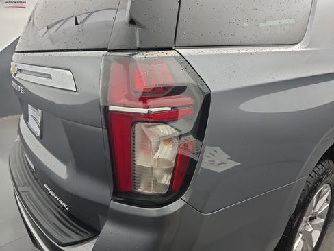 Used 2021 Chevrolet Tahoe Premier w/ Premium Package image 19