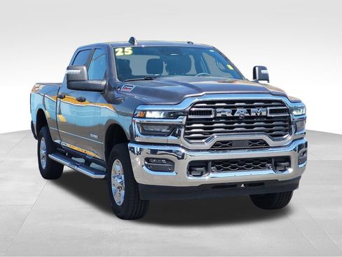Used 2025 RAM 2500 Big Horn AWD/4WD image 6