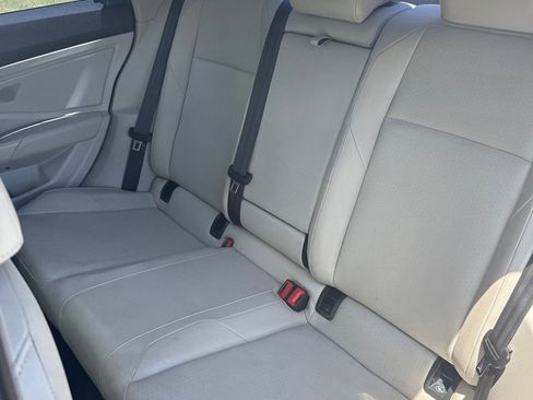 Used 2019 Volkswagen Jetta SE image 15