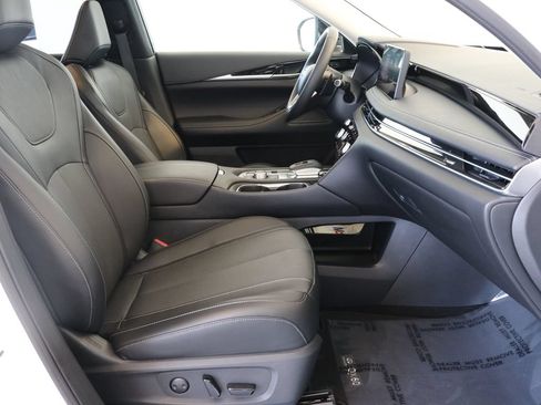 Certified 2025 INFINITI QX60 Pure AWD/4WD image 46