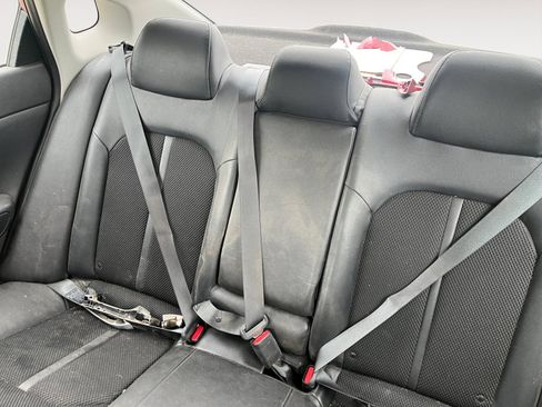 Used 2019 Kia Optima S FWD image 11
