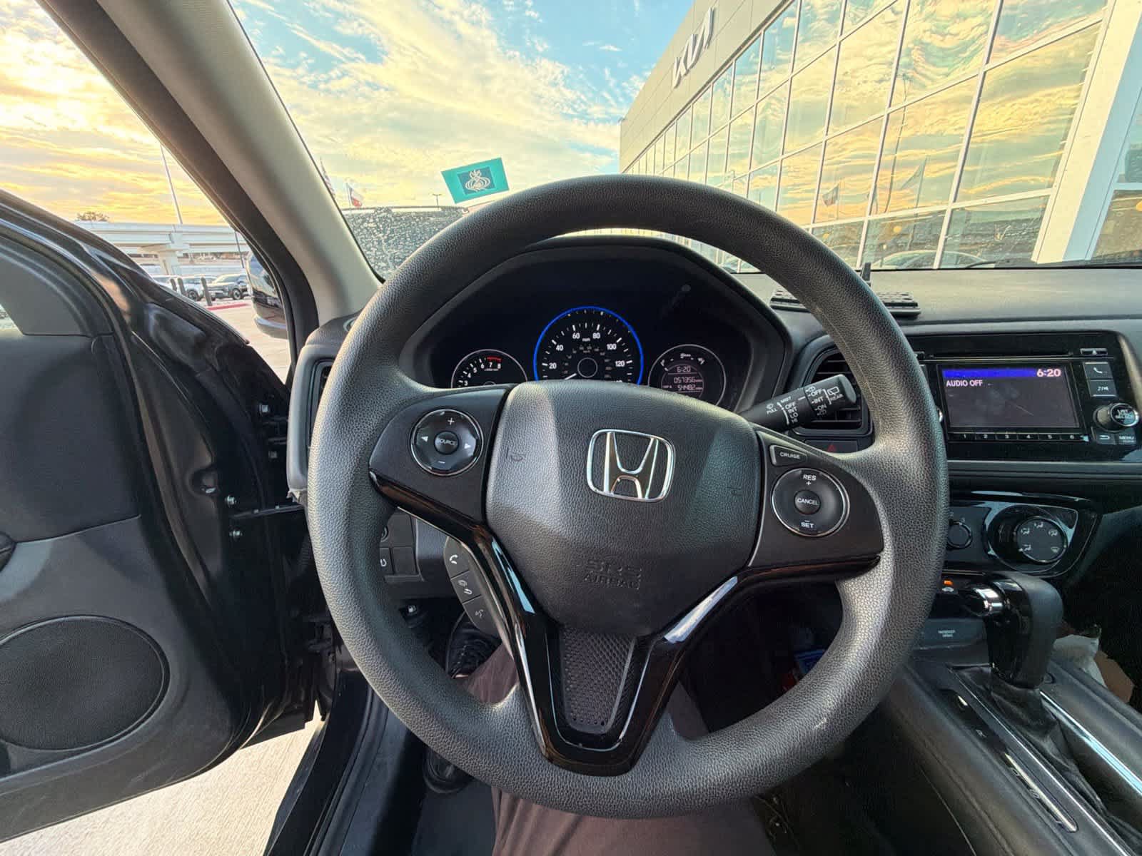 Used 2017 Honda HR-V LX image 7