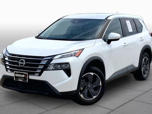 Used 2024 Nissan Rogue SV AWD/4WD image 1
