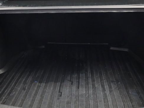 Used 2022 Toyota Corolla SE w/ SE Premium Package image 19