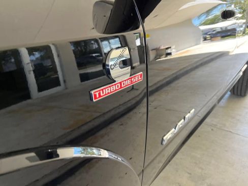 New 2024 RAM 2500 Limited AWD/4WD image 15