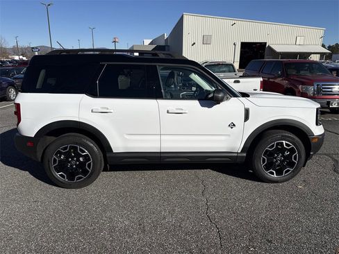 Used 2025 Ford Bronco Sport Outer Banks w/ Outer Banks Tech Package+ image 8