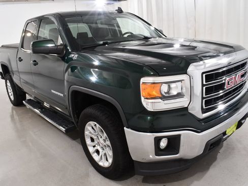 Used 2015 GMC Sierra 1500 SLE w/ SLE Value Package AWD/4WD image 5