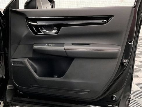 Used 2025 Honda CR-V Sport Touring image 22