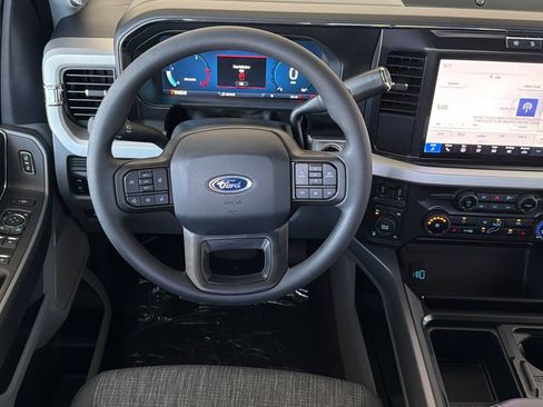 New 2026 Ford F250 XLT w/ XLT Premium Package AWD/4WD image 16