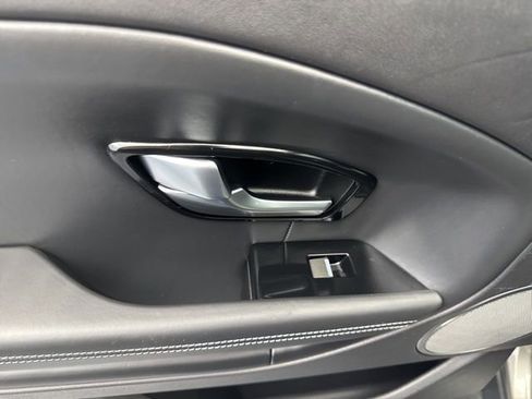 Used 2018 Land Rover Range Rover Evoque HSE Dynamic image 36