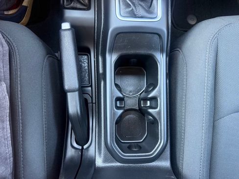 Used 2022 Jeep Wrangler Unlimited Sport AWD/4WD image 30