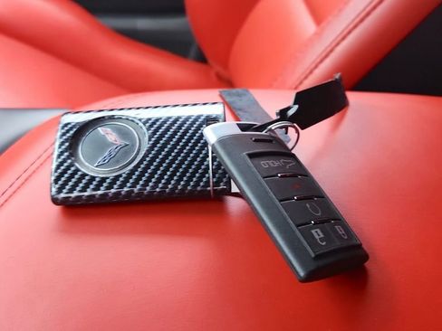 Used 2016 Chevrolet Corvette Z06 w/ 3LZ Preferred Equipment Group image 35