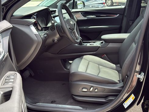 New 2026 Cadillac XT5 Premium Luxury w/ LPO, Floor Liner Package AWD/4WD image 8