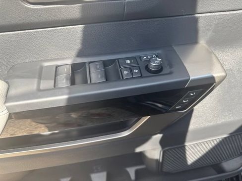 New 2026 Toyota Tundra Limited AWD/4WD image 12