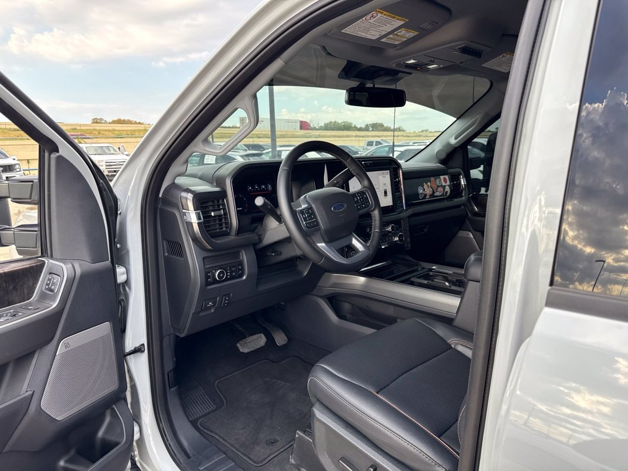 Used 2026 Ford F250 Lariat w/ Tremor Off-Road Package AWD/4WD image 20