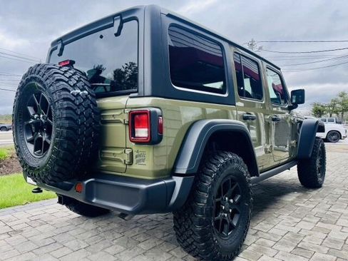 Used 2026 Jeep Wrangler Unlimited Sport AWD/4WD image 5