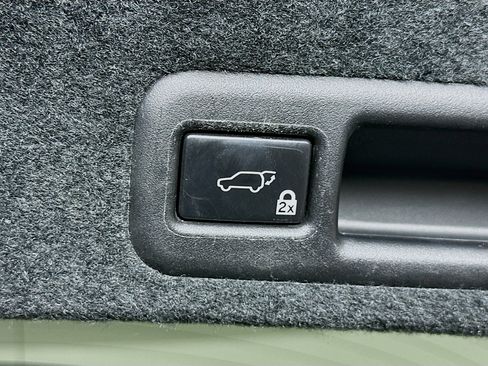 Used 2017 Lexus RX 450h AWD w/ Cold Weather Package image 31