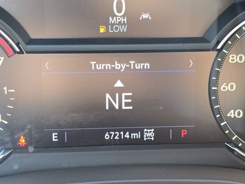 Used 2020 Cadillac XT5 Luxury w/ LPO, Floor Liner Package AWD/4WD image 38