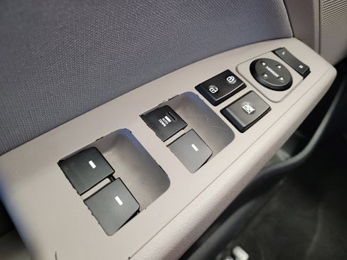 Used 2018 Hyundai Elantra SEL FWD image 27