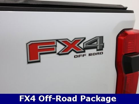 Used 2024 Ford F250 Lariat w/ FX4 Off-Road Package image 10