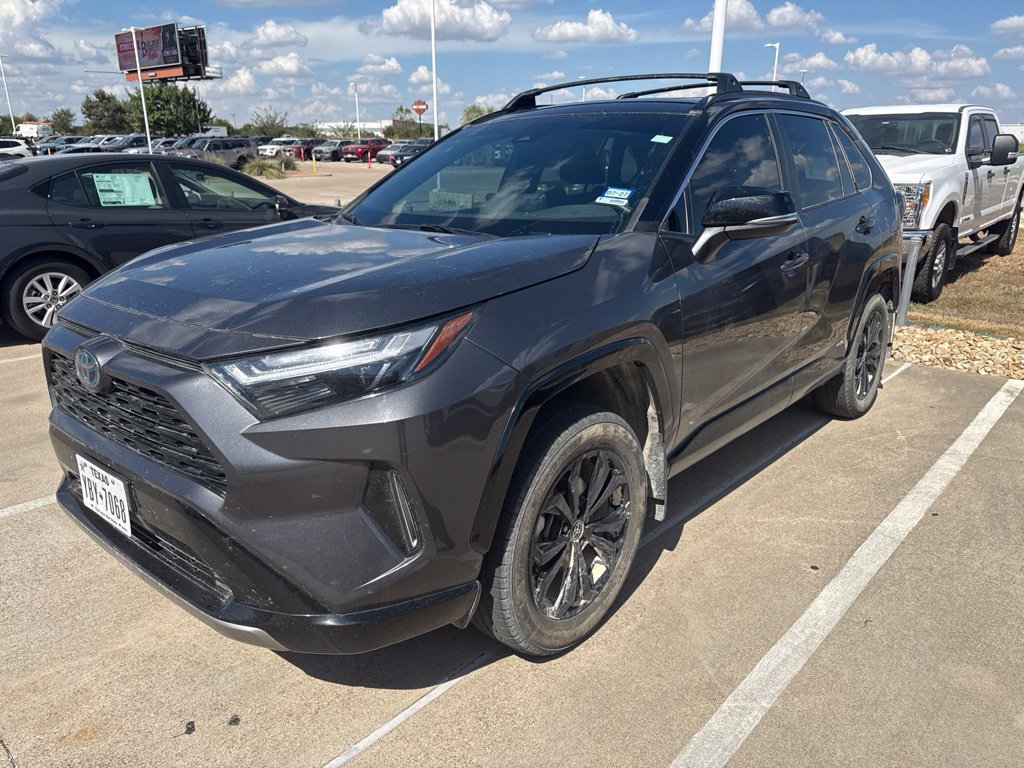 Used 2023 Toyota RAV4 XSE AWD/4WD image 5