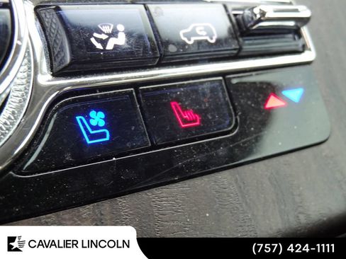 Used 2020 Lincoln Aviator Reserve w/ Equipment Group 201A AWD/4WD image 13