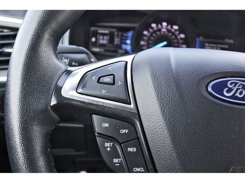 Used 2024 Ford Edge Titanium image 15