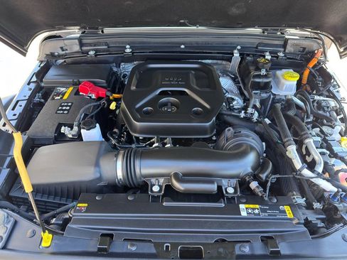 Used 2024 Jeep Wrangler Unlimited AWD/4WD image 48