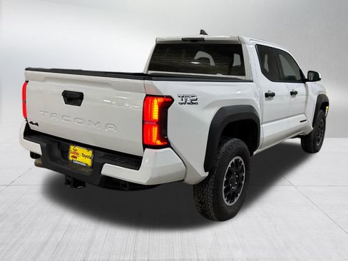 Used 2025 Toyota Tacoma TRD Off-Road image 8