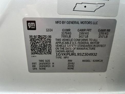 Used 2025 Cadillac Lyriq Sport AWD/4WD image 36