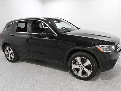 Used 2022 Mercedes-Benz GLC 300 4MATIC image 1