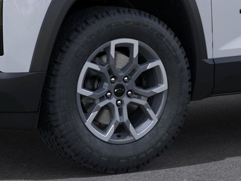 New 2026 Chevrolet Equinox ACTIV w/ Convenience Package III AWD/4WD image 9