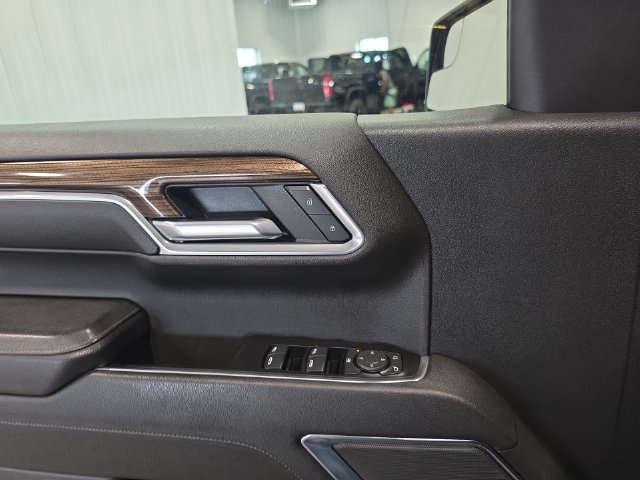Used 2023 Chevrolet Silverado 1500 RST AWD/4WD image 20